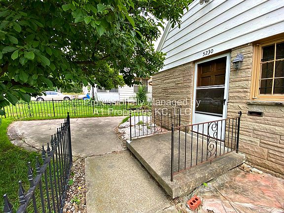 3rd image of 5230 Swope Pkwy