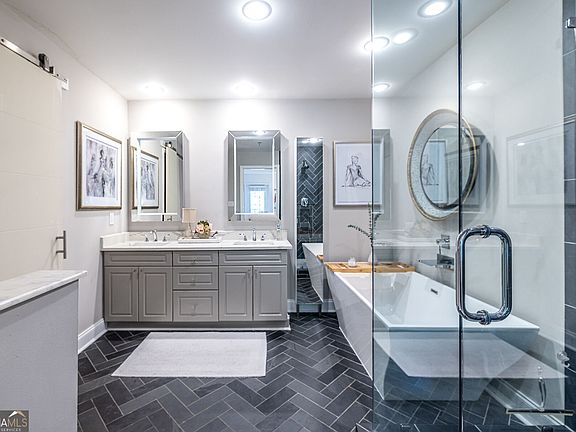 4th image of 50 Biscayne Dr NW Unit 3111