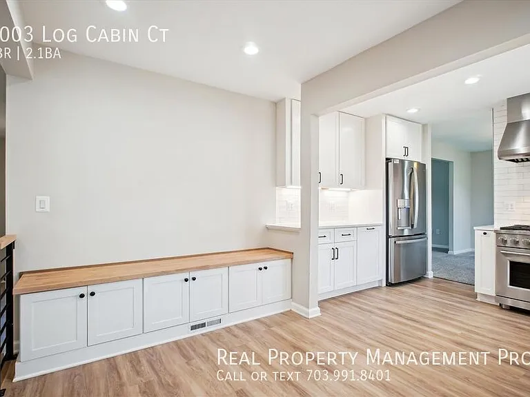 8003 Log Cabin Ct — Photo 10