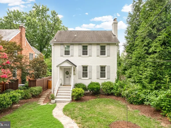 4826 Butterworth Pl NW, Washington, DC 20016