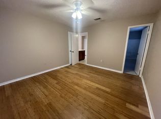 421 Juniper Dr, Crestview, FL 32536