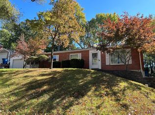 706 Risdon Dr, Saint Louis, MO 63135