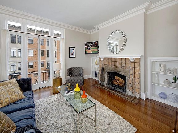 5th image of 1307 Bay St APT 2