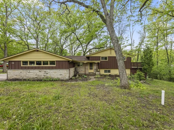 N8613 Wilmers Landing STREET, East Troy, WI 53120