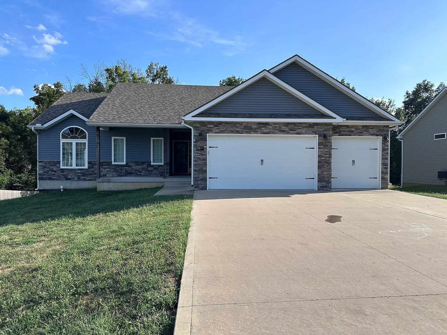 3 bed, 1500 sqft, $2,095 — Photo 1