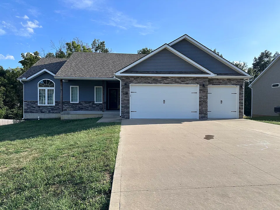 12 SE 230th Rd