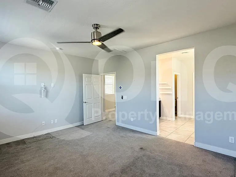 3713 E Robert St — Photo 12