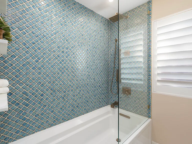 372 W Amoroso Dr — Photo 23