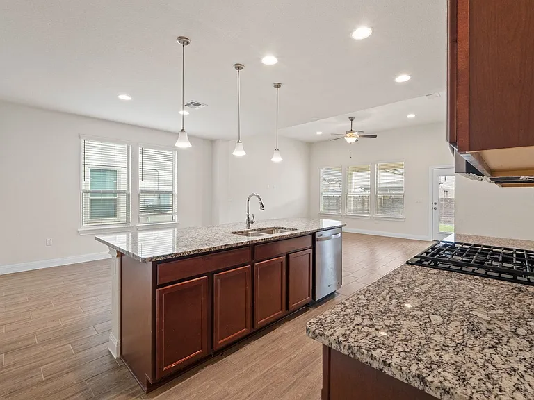 14011 Hedera Dr — Photo 8