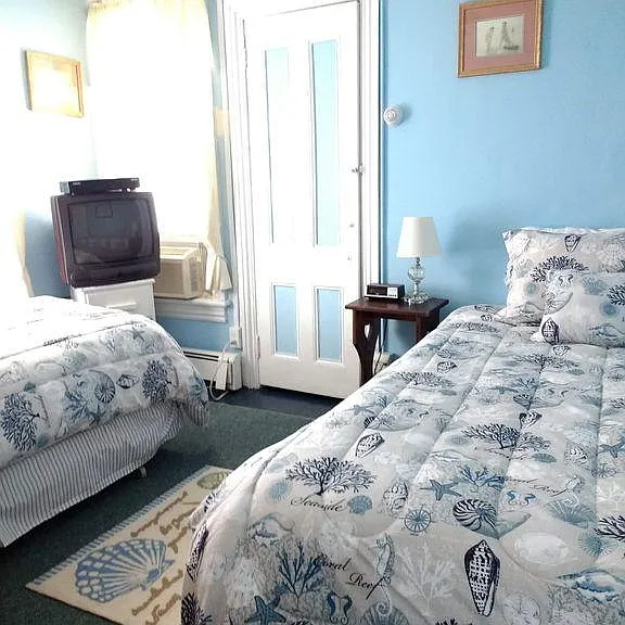 2nd upstairs bedroom.