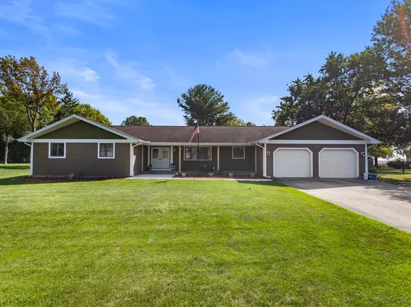 405 W Jefferson St, Pesotum, IL 61863