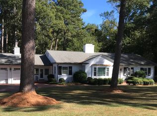 1205 Country Club Dr, Kinston, NC 28504