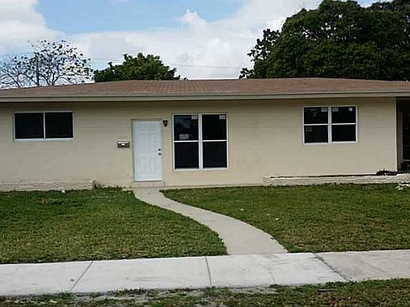 2nd image of 19420 NW 4th Ave