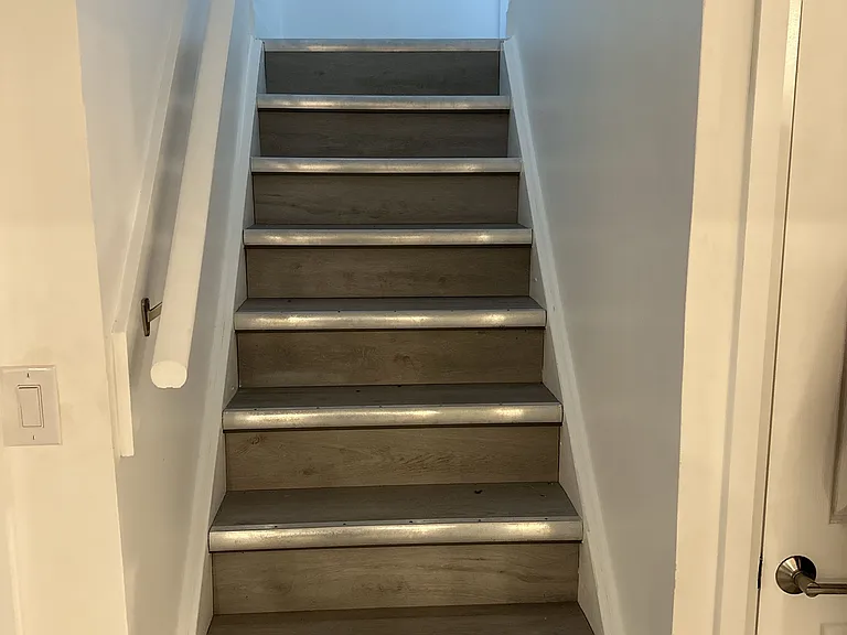 6035 Britannia Cres #LOWER — Photo 16