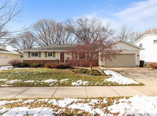 1801 N Linwood Ave, Appleton, WI 54914