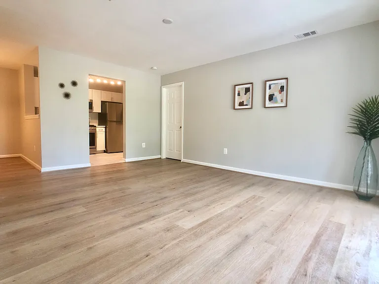 13203 Astoria Hill Ct #D — Photo 8