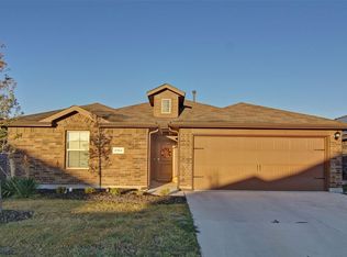 2104 Marshville Rd, Fort Worth, TX 76108