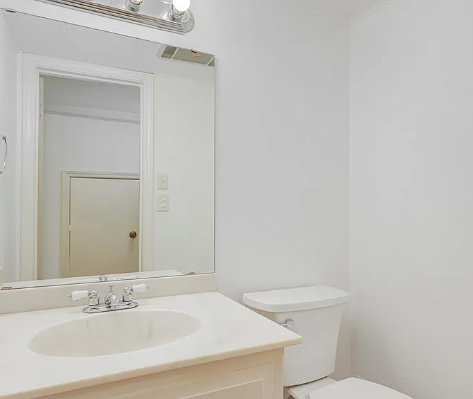 1908 Leslie Dr — Photo 12