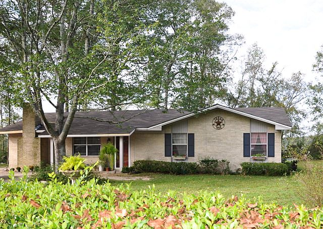 2nd image of 316 Larkspur Cir