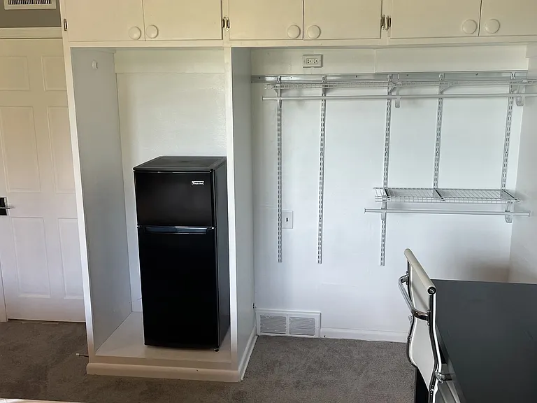 1507 S John Young Pkwy #3 — Photo 3