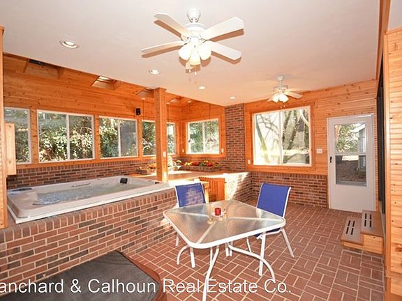 3rd image of 2423 Wilkshire Dr