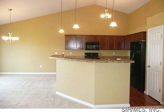 2nd image of 6843 Kensington Dr