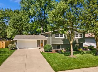 1609 S 13th Ave, St Charles, IL