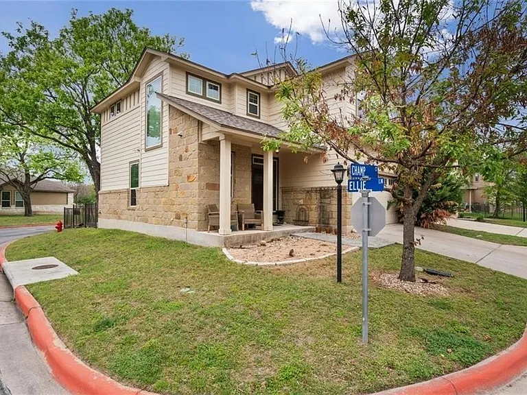 10804 Champ Ct — Photo 25