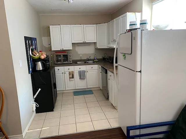 65 Cardill Crescent Waterloo — Photo 4