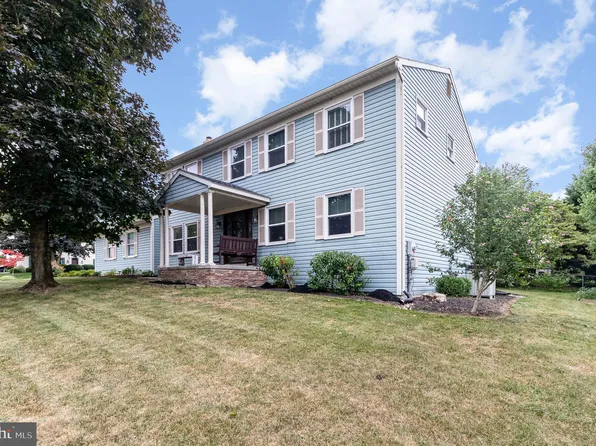 3510 Raintree Ln, Mechanicsburg, PA 17050