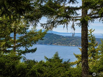 561 Discovery Way, Eastsound, WA, 98245