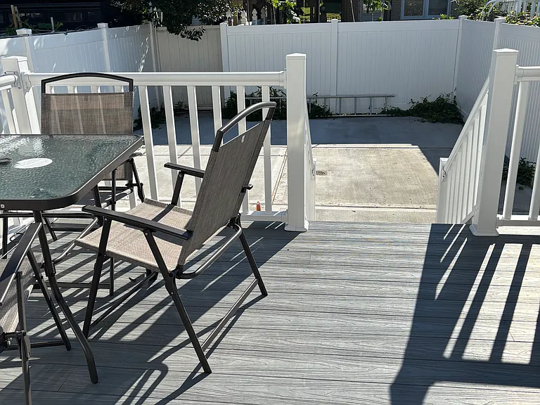 Lamport Blvd — Photo 13