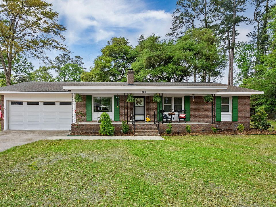 1st image of 512 Dogwood Cir