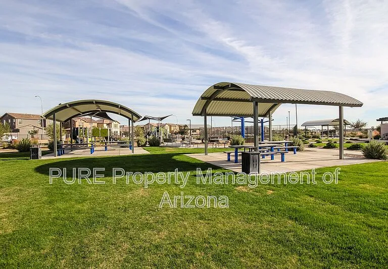 10254 W Crittenden Ln — Photo 19