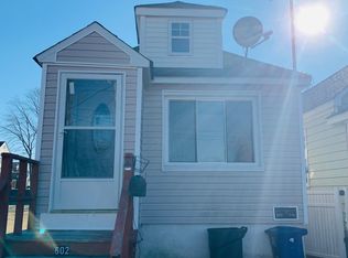 602 Quincy Ave, Staten Island, NY 10305