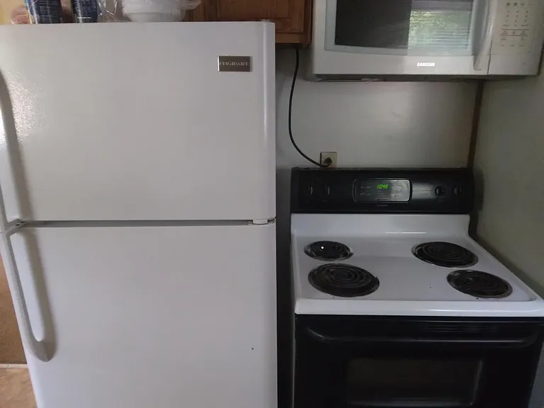 886 Hatcher Ave — Photo 14