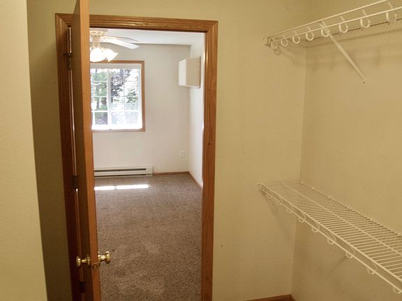 5th image of 3330-40 Bluebird Ct #3336