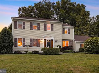 111 Briarwood Dr, Holland, PA