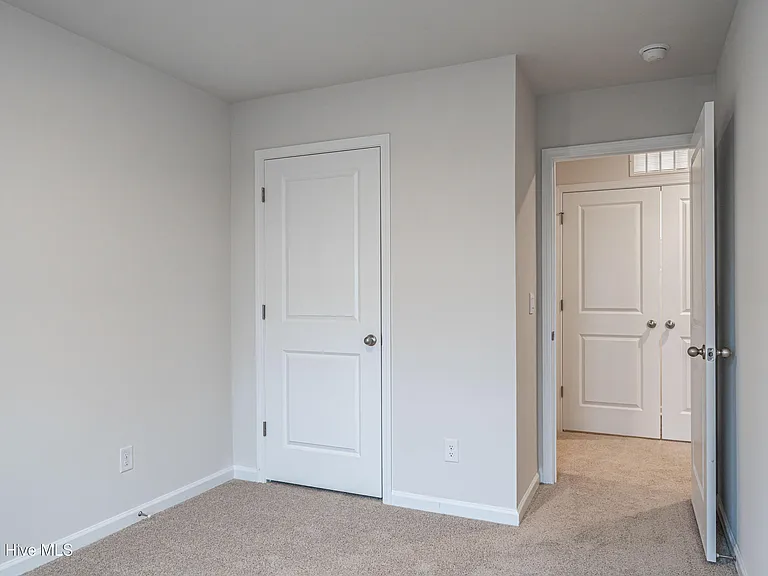 205 Maddox Dr — Photo 24