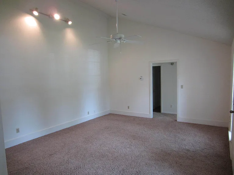 3237 Wingfield Way — Photo 4