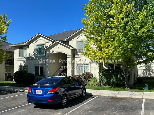 1805 E Overland Rd Photo 1
