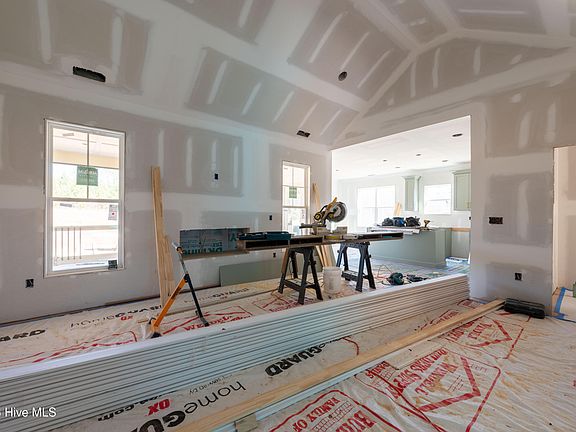 4th image of 2321 Peachtree Hills Road