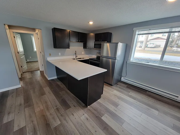 905 State St #1 — Photo 3