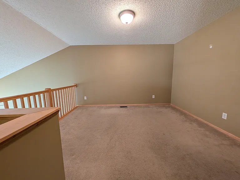 6454 Lakota Trl — Photo 4