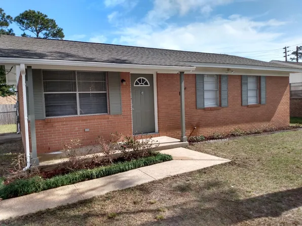 570 Quigley Rd, Pensacola, FL 32506