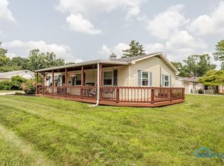 153 Friars Ln, Toledo, OH 43615