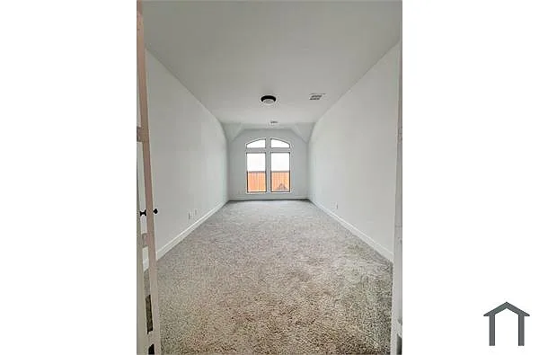 Building Photo - 2524 Lafayette Dr