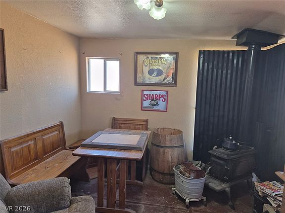 5th image of 1480 Landmark Ave