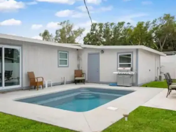 2539 Trinidad St, Sarasota, FL 34231