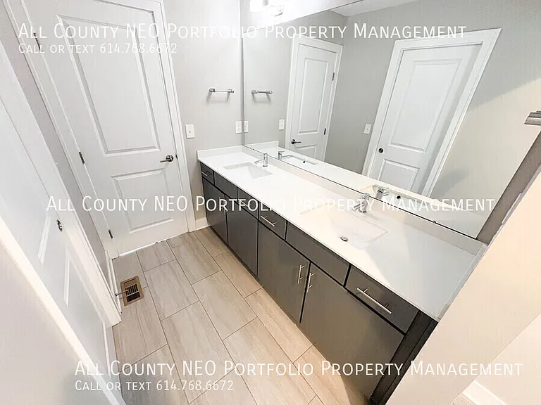 1383 N Grant Ave — Photo 23